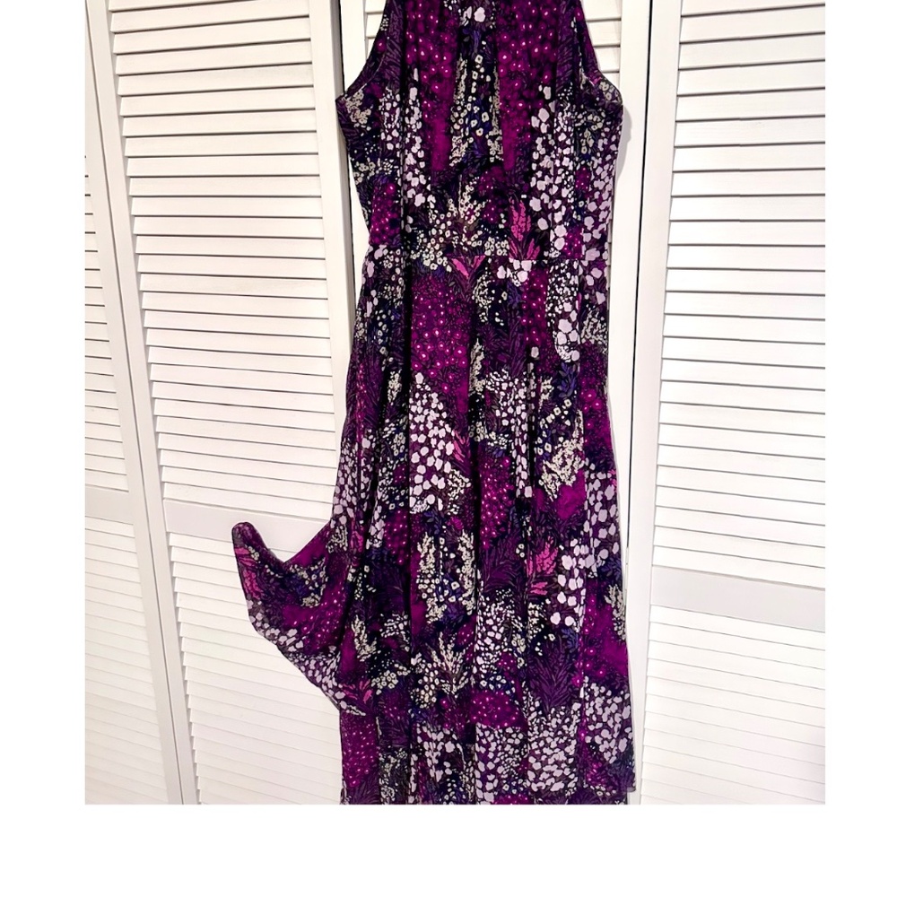 White House Black Market Beautiful Halter Dress